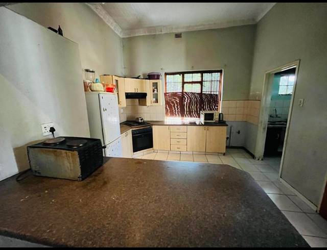 5 BEDROOM HOUSE FOR SALE IN BENONI CENTRAL